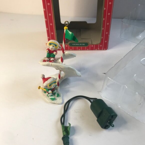 Noma Vintage 90s Ornamotion SKI RACE Rotating Christmas Tree Ornament 1995 Motor - Picture 4 of 14